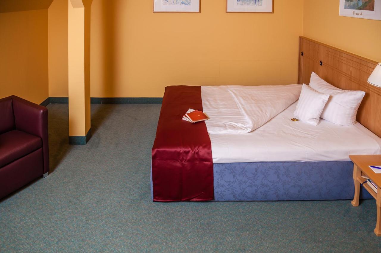 Spa Hotel Amsee Варен Номер фото